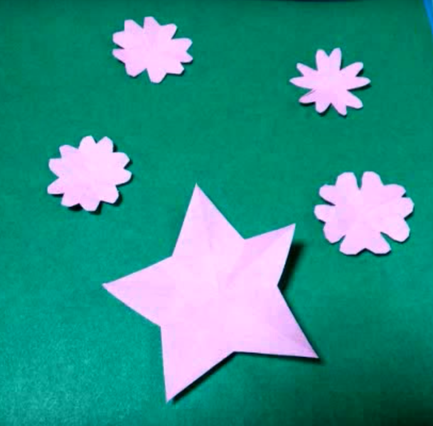 折り紙でのコマの作り方（3枚使用）！実際に回して遊べます！